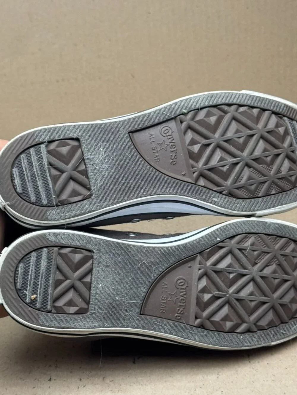 Converse Chuck Taylor Low Gray Unisex 7 Men / 9 Women